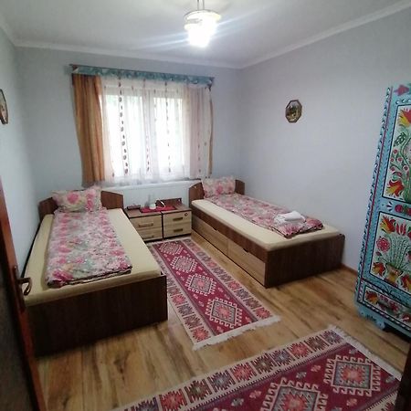 Kalotaszeg Vendeghaz Hotell Izvoru Crisului Exteriör bild